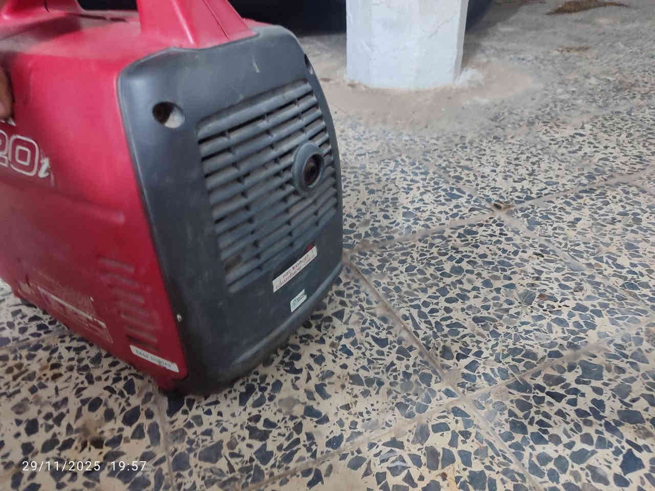 السلام عليكم مولد هوندا للبيع //***********
