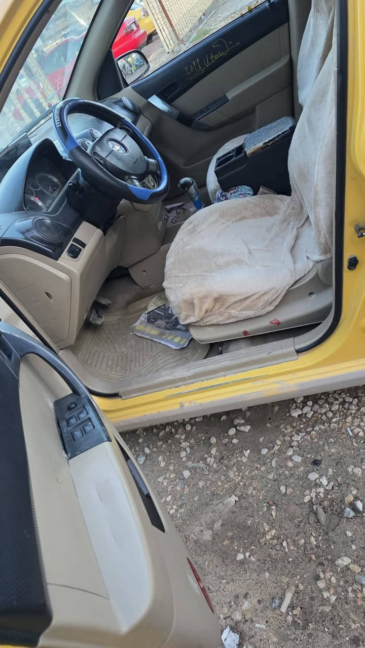 السلام عليكم افيو موديل 2011جديده مكينه گير حداديه كله جديد كهربائيات شغال الموقع النجف الاشرف المناذره السعر التصال على الرقم أو واتساب ***********
