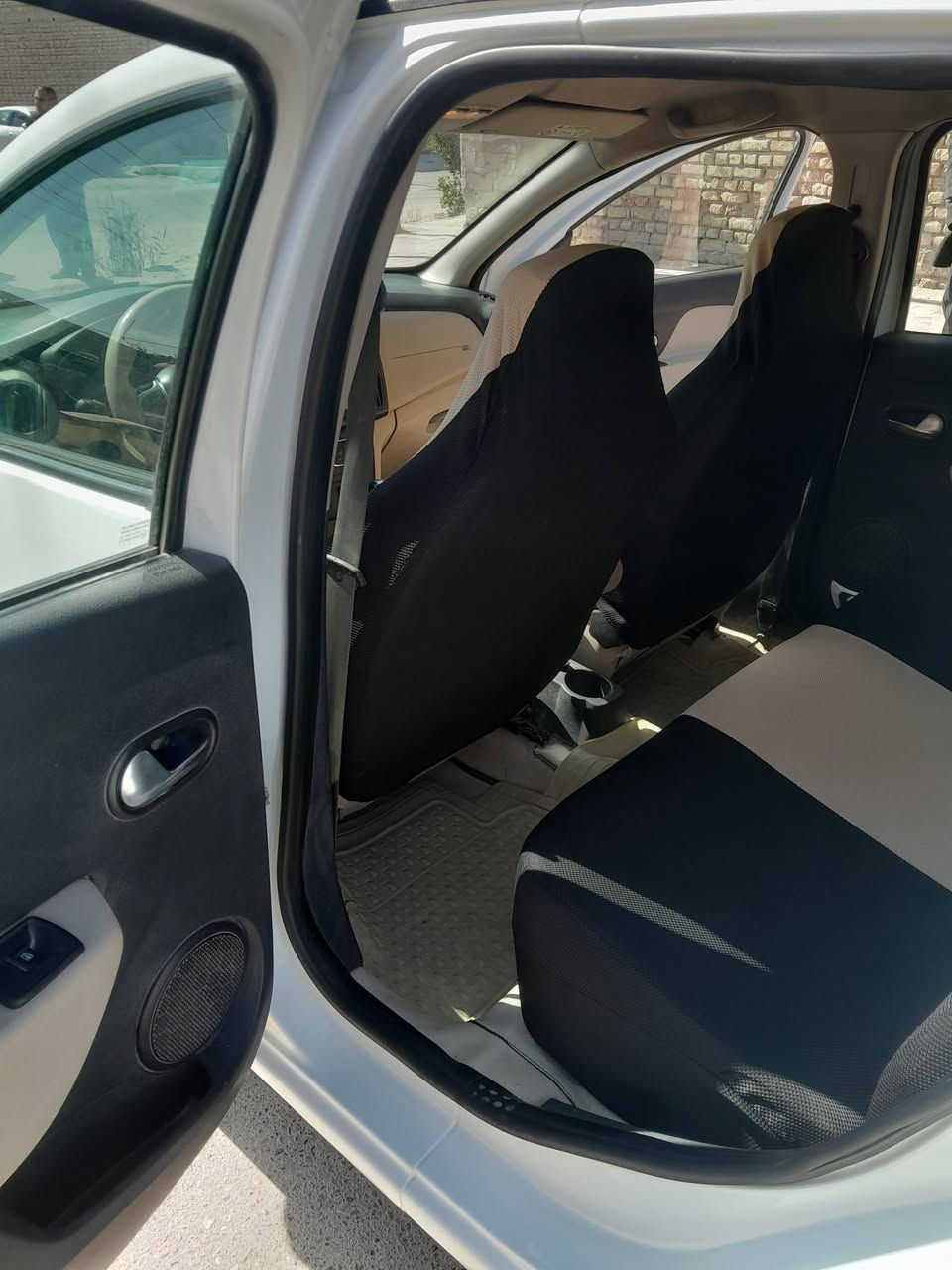 سياره رينو سمبل  موديل٢٣ استلام شركه بأسمي ومتعهد بالتسديد واتعهد بالأصوليات ذوالتسديد والعيب الشرعي جاهزه السياره من تبريد وحداديه كهربائيات محرك كير السعر ٦٥وبي مجال ذي قار سوق السيوخ
***********
