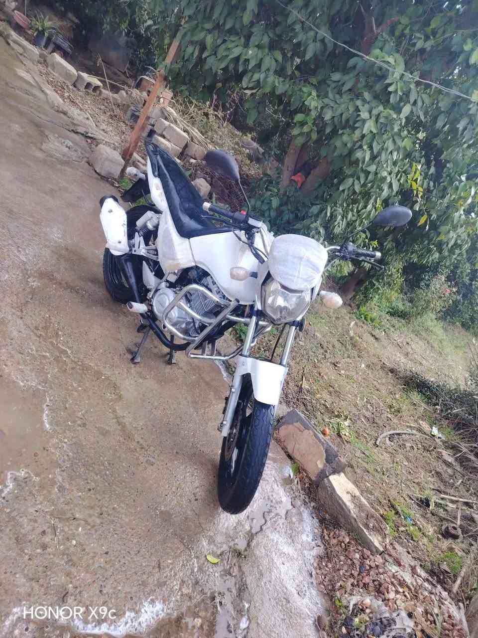 للبيع سنكي موديل 19بلادي مكينه 150مامفتوحه 
لا تنقص ولاتبخر كهربائية شغاله نكره سلف 
مانقصه كلشي سعره ٧٠٠قفل شراي يجي خاص 
مو شراي لتعلق


**إذا كنت صاحب هذا الإعلان وتريد حذفه لأي سبب، رجاءا أرسل رسالة إلى الدعم الفني**