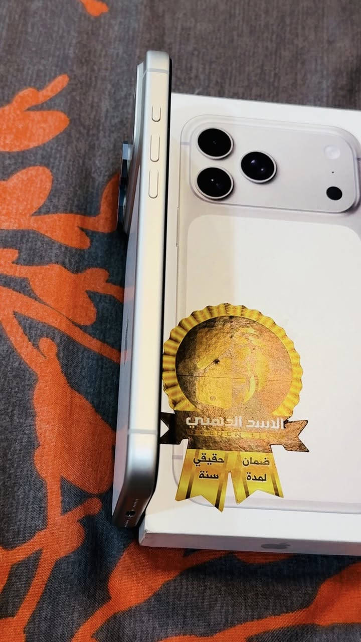 السلام عليكم بيع او مِراوس
17 برو ماكس 256 سلفر ايسيم 

بطاريته 100 نظافته 100 
ملحقاته كامله وياه بكج حمايه 
سعره 1950 الف نهايته من للخير مكاني بغداد *********** واتس
