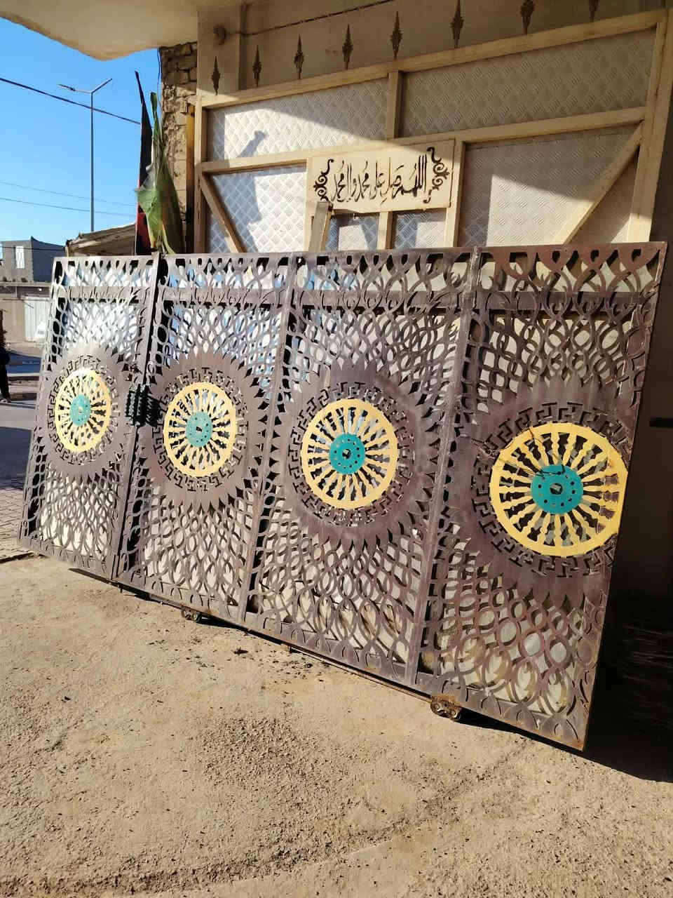 تشكيلة ابواب تناسب الاذواق حديثه حديد وبلاستك وشبابيك وشيش مستخدم بإدارة أحمد الويسي  مقابيل علوه بلدروز النموذجيه رقم ***********
