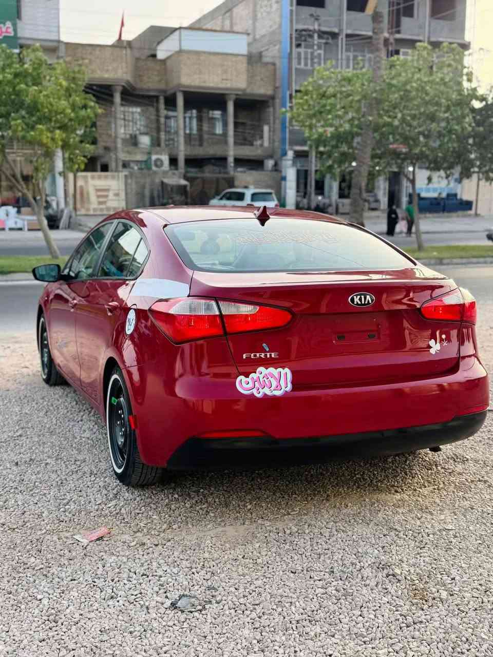 فورتي مديل 2016 للبيع🥀
السياره نضيفه برغي مناقصها ومتعوب عليها 
ماشيه 130 الف مكينه كير حداديه  تبريد ثلج 
 أي نقص مابيها كله فول 
غرفتها تخبل. السياره مواصفاتها:
بيها 3 انضمة قياده
نضام ايكو وسبورت 
مانع انزلاق 
تحكمات ستيرن وباقي المواصفات المعروفه 
مكينه 2000 سياره كلش نضيفه مامتعوبه الشراي سنويهَ لل29 بأسمي السياره رقمها بغداد انكليزي هزه جديدة .
سعر 109
مكاني نجف
إستفسار ***********
