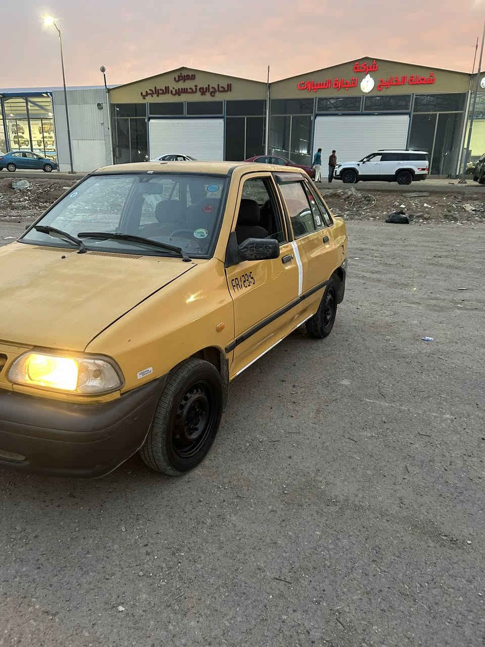 السلام عليكم سايبا 2014 سياره كير و مكينه بحاله جيده سياره بيه صبغ جاملغ خلفي وأمامي سنويه لل27 رقم بغداد تحويل مباشر سعر 28 مكاني بغداد الأمين ***********
