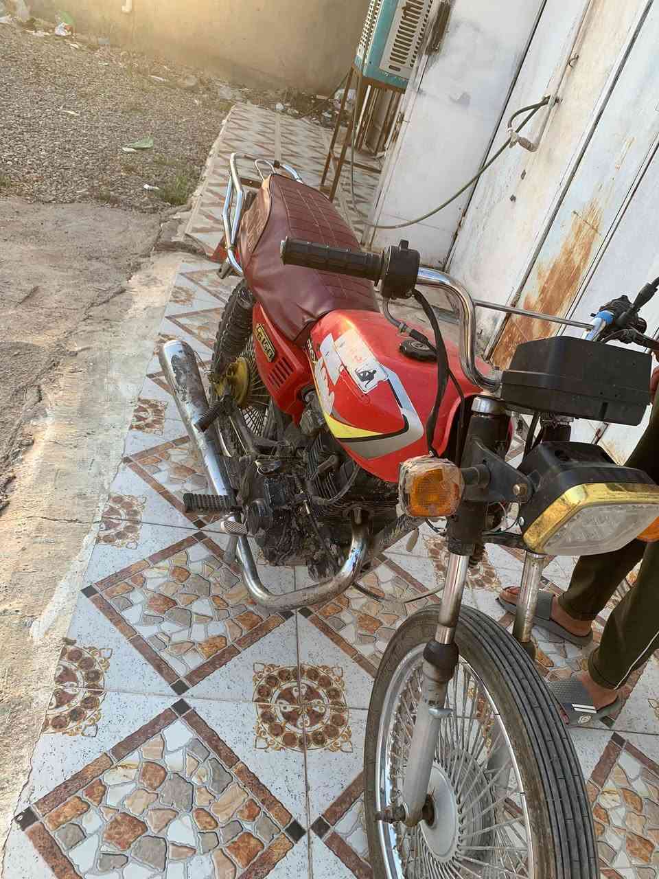 السلام عليكم 

ماطور سيفان للبيع 
نضافه فول و شرط 
السعر 275 و بي مجال


**إذا كنت صاحب هذا الإعلان وتريد حذفه لأي سبب، رجاءا أرسل رسالة إلى الدعم الفني**