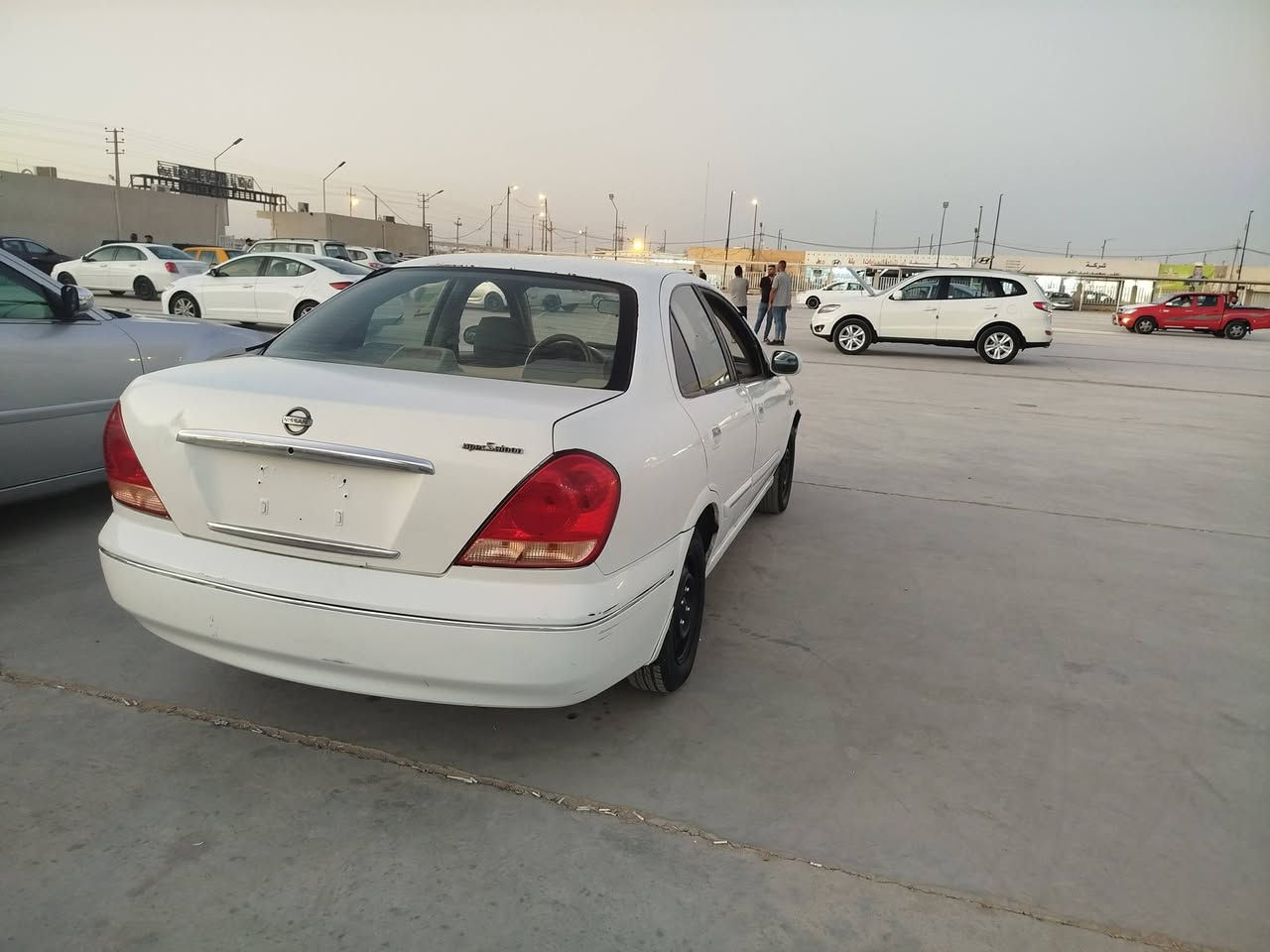 السلام عليكم نيسان سني مزاد الداخلية مكفولة من الحادث بيها صبغ فقط السياره جاهزه كير محرك حاويه 
السعر 59 تترقم جميع المحافظات وكاله عامه بأسم المشتري 
***********
