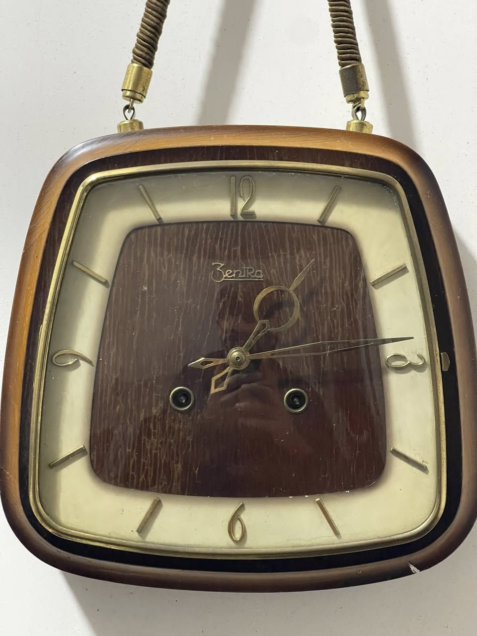 ساعات انتيك الماني تكويك للأستفسار ***********
