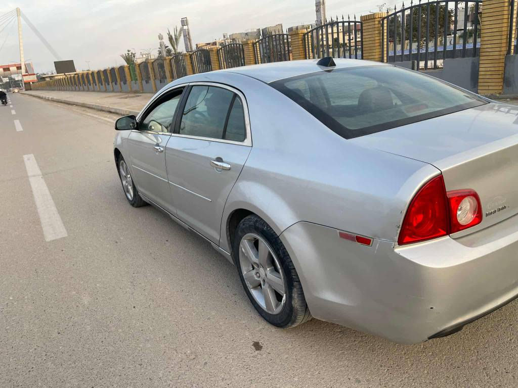 ماليبو ٢٠١٢ رقم سليمانيه بيها ٣ قطع صبغ 
مكانها ديالى بعقوبة 
السعر ٨٠ وبيها مجال 
*********** بعقوبة, ديالى
