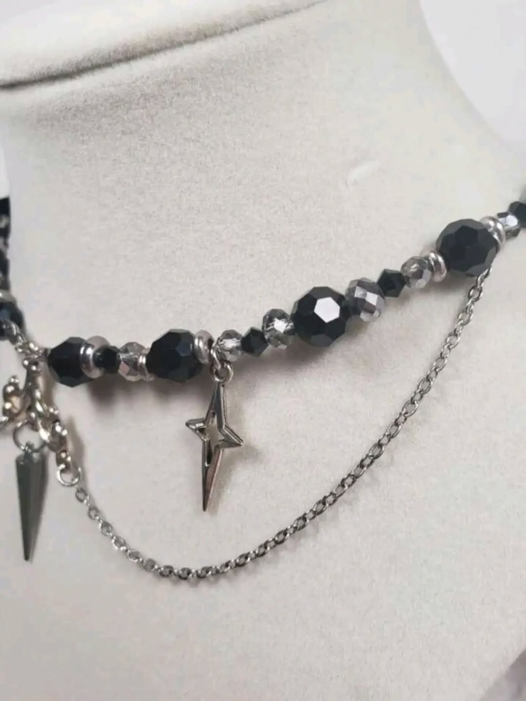☆ Necklace ☆
Price : 10.000 IQD
متوفر التوصيل لجميع محافظات العراق🇮🇶
.
.
.
#iraq #store #goth #grunge #Riskystore


**إذا كنت صاحب هذا الإعلان وتريد حذفه لأي سبب، رجاءا أرسل رسالة إلى الدعم الفني**