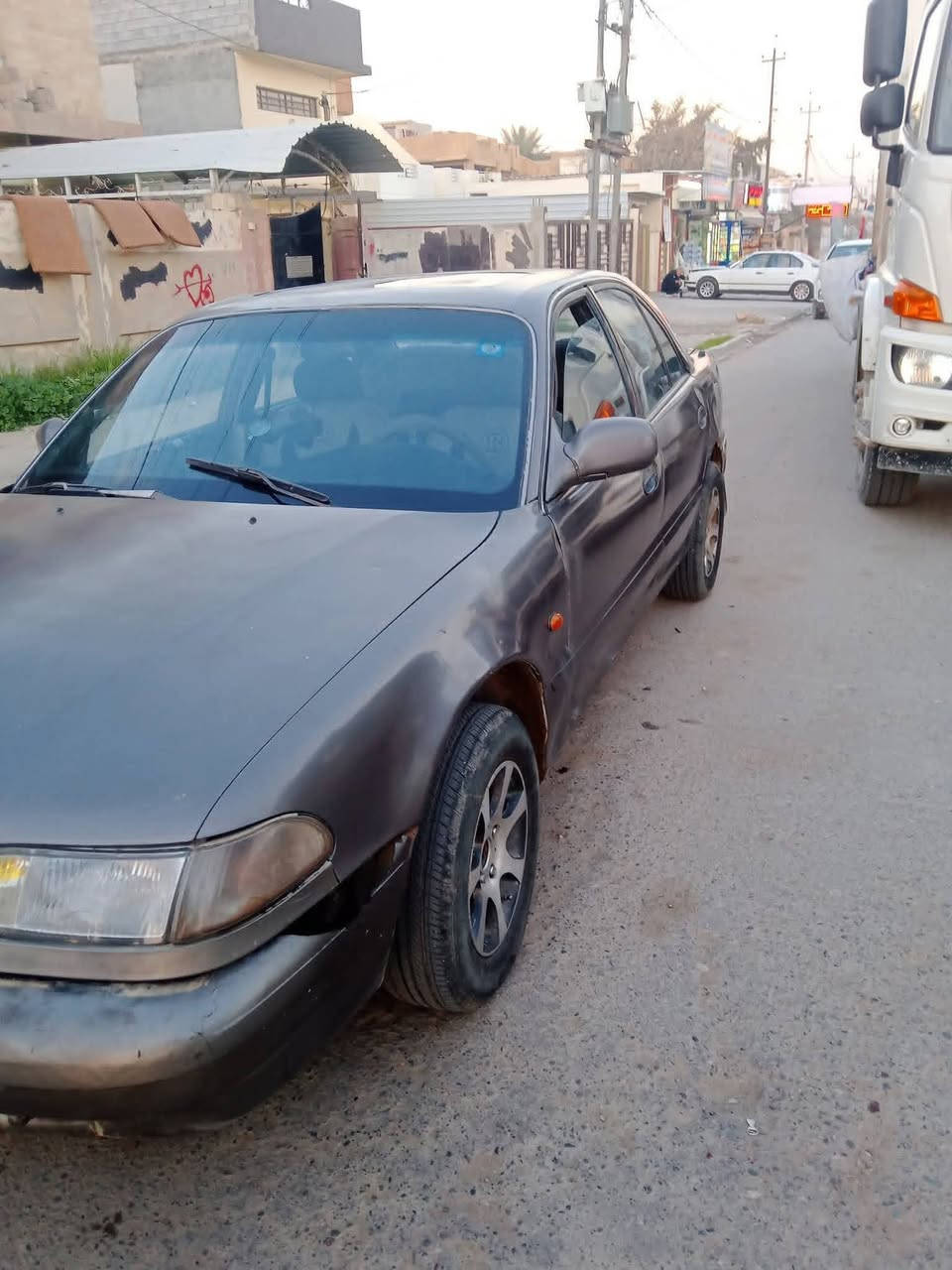 السلام عليكم
سوناتا موديل 94
رقم نينوى مسطره كابون بانزين 
طخم تاير جديد 
تشتري من الشرعي 
السعر 33بيها مجال 
العنوان.#الموصل 
للتواصل ***********
