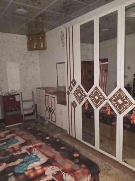 السلام عليكم غرفة اخشاب تركي 7 قطع غرفة جديده تفصال جديد السعر 550 وبيه مجال الاتصال الرقم ***********
