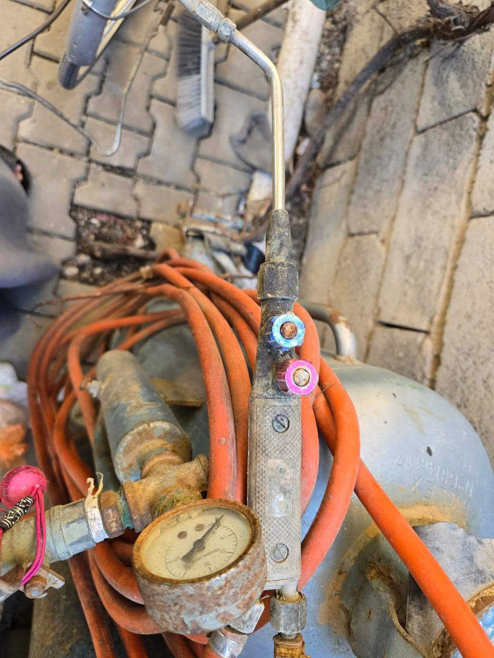 للبيع أبطاله اوكسجين 2ياباني واجد روسي وجنريتر وصونده 10متر مع يده كلور اصليه جدا نضيفات السعر مليون


**إذا كنت صاحب هذا الإعلان وتريد حذفه لأي سبب، رجاءا أرسل رسالة إلى الدعم الفني**