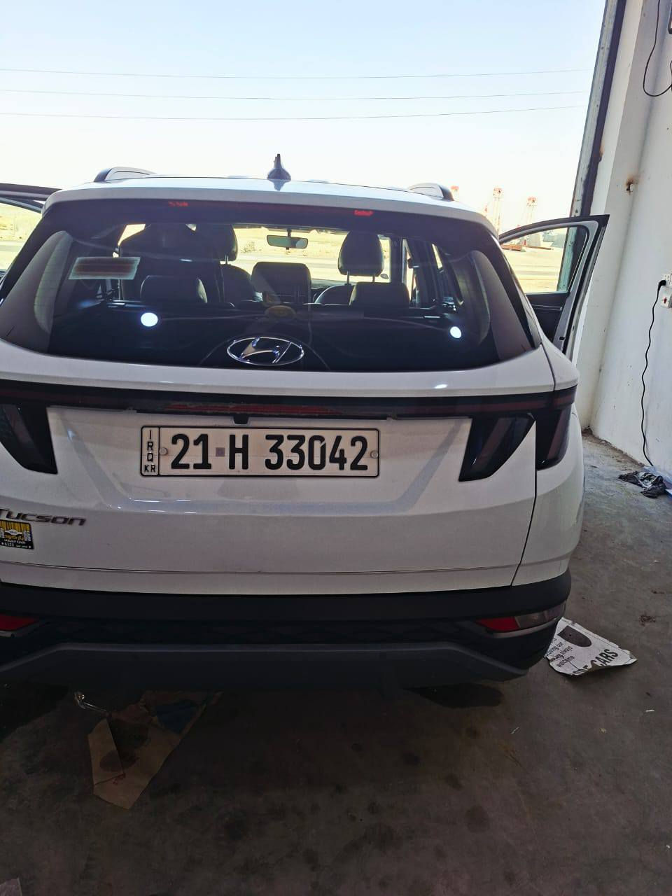 السلام عليكم سيارة توسان مودديل 2023مكفولة  جديدة الاتصال على  *********** السعر 225
