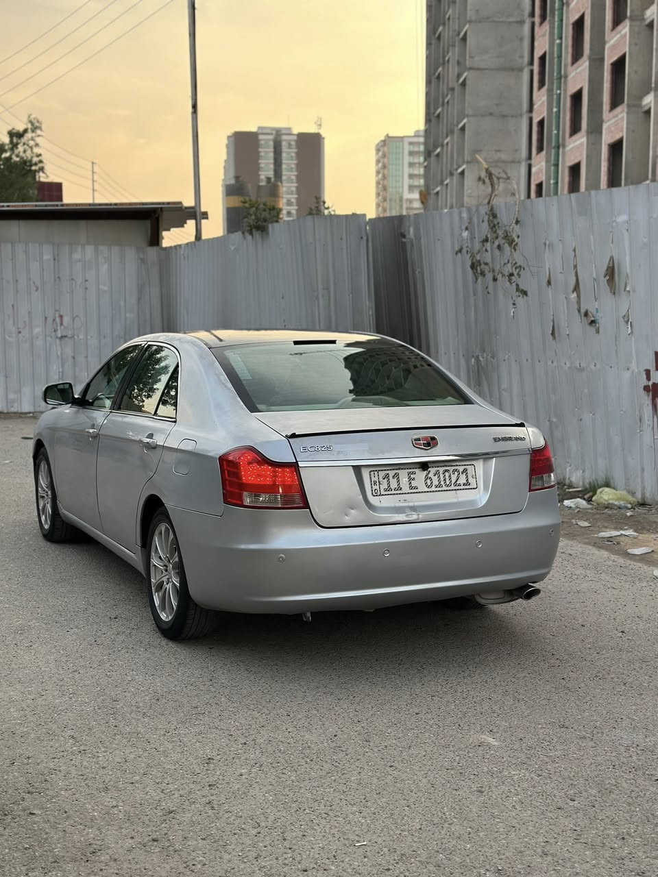 امكراند c8 مكينه وكير مسيبوشي 2400 الياباني بلادي 

رقم بغداد انكليزي هزه جديده تحويل ثاني يوم بسمي 

سياره بلاديه بدون صبغ ولا ضربه عل جراد ☑️

ربع جاملغ امامي صبغ اربع صابع ومسوي داير مال جاملغات جان خياس مسويهن باقي بلادي صدر جاهز شاشه كاربلي شحن لا سلكي برده خلفيه هل مواصفات المعروفه النقص (تبريد منقص غاز بس شغال والهورن ) سعرها (67)مجال كلش بسيط مكاني بغداد الحريه ***********وشكرا
