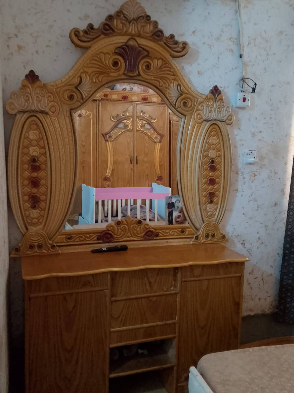 السلام عليكم
غرفه لبيع صاج العنوان دوانم شرطه الخامسه 
السعر 500 للاتصال بالرقم ***********
