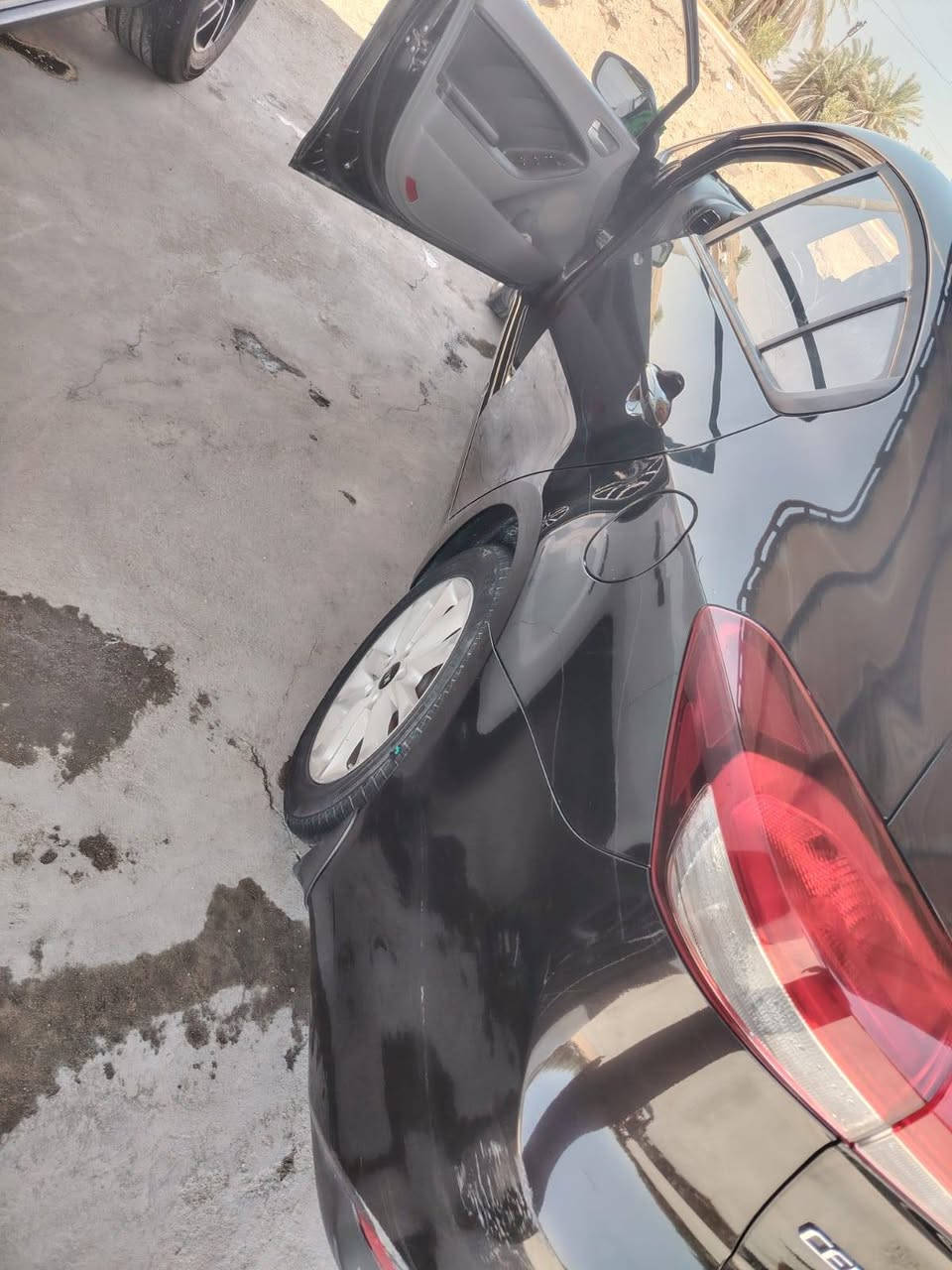 السلام عليكم رمضان كريم عليكم جميعآ للبيع كيا سيراتو موديل 2017 حره بسمي رقم دولي نجف بيهه قطعتين صبغ وسونار موجود والباقي ع ايدي جاهزه بدون اي نقص السعر 128 مكان السياره السماوة _ الوركاء ***********
