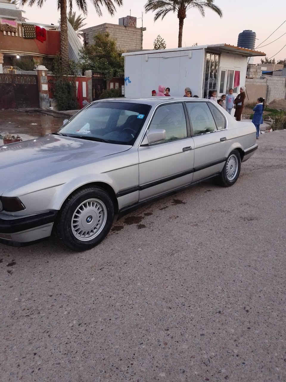 بي ام 735 كير عادي مديل 92 رقم دولي كير محرك مكفول تخم تاير جديد شديتة  فيت بم نوزلات بلكات كلة جديد 
فتحة شغالة بيها صالنصة رياضي مضخم صوت سيارة جاهزة من كلشي سعرها 36
مكاني بغداد الامين ***********
***********وتساب
