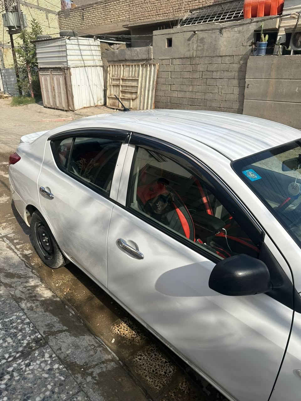 سلام عليكم شباب مكلف بنشر اتصل على صاحبها سني هندي موديل 20 كير محرك تبريد خير من الله صور سونار موجوده رايدها 100 وبيها مجال مكاني بغداد ***********
