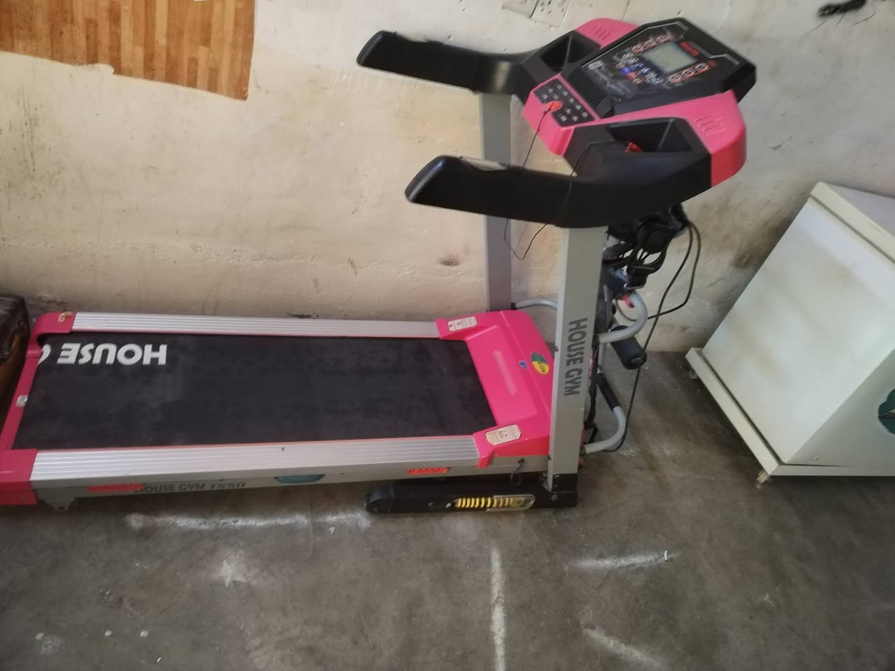 اسلام عليكم جهاز رياضه شقال فول نضافه ١٠٠ بل ١٠٠ استفسار اتصال بل رقم ***********
