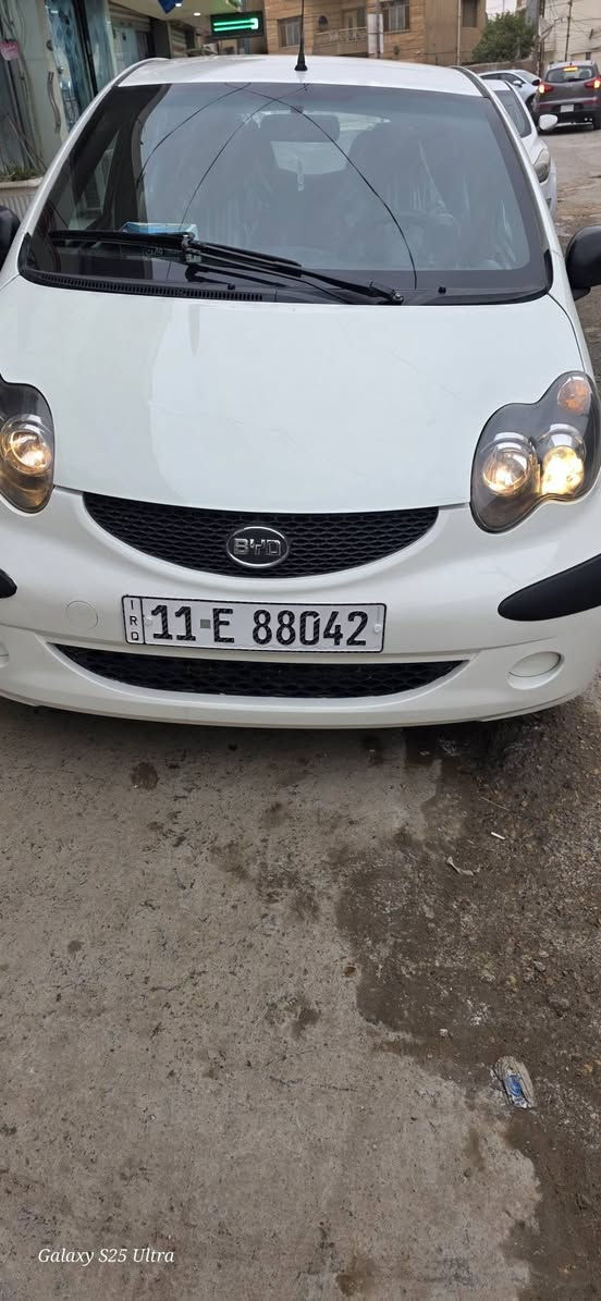 بي واي دي ٢٠١٢
سيارة جديده كلش 

ماشيه ٤٥ الف 
سيارة ما ماشيه هواي ما متعوبه 
كلها على وظع الشركه 

كفاله عامه من كلشي 
كلها بلاد شركه 
سيارة جانت واكفه ما مشتغله 
مكينه ١٣٠٠ 
كهربائيات شركه 
كيجات شركه 
صدر شركه 
تبريد شركه 
تدفئه 
سيدي شغال 
اواكس 
راديو 
كشنات شرط شركه بعدهن بجيسهن 
ترايك مفتوح وين ميعجبك 
كير عادي شلعه معدل فول 
جامات خلفي سياحي 
امامي اوتو 
اليوم بدلت دهن درجه اولى 
وبانزين محسن 
يعني السيارة جاهزة مجهزة 
سويج ريمونت 
كتلوكاتها بيها 
لزكات الشركه بيها ما ملزوكات بلجام 
رقم بغداد انكليزي تحويل مباشر 
هزة جديده 
سنويه ٢٠٣٠ 
السعر ٥٠ مجال بسيط جدآ 
مكاني حله مركز المدينه 
***********
اسف للاطاله 
كلشي مذكور يمك واني بلخدمه
