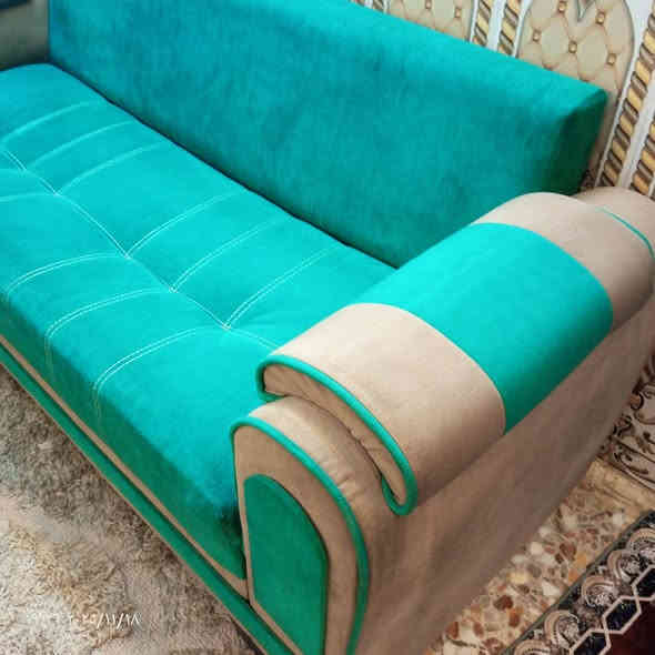 تخم تركي 10مقاعد مع عشره كوشات اخو الجديد مستخدم شي قليل سعر 400 مكاني الشعب حي الجزائر الستفسار عل  ***********
