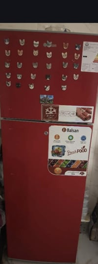 ثلاجه جديده كلش بلاديه سعر ب ٢٥٠ وبيهه مجال 16 قدم07818459988 واتساب خ...