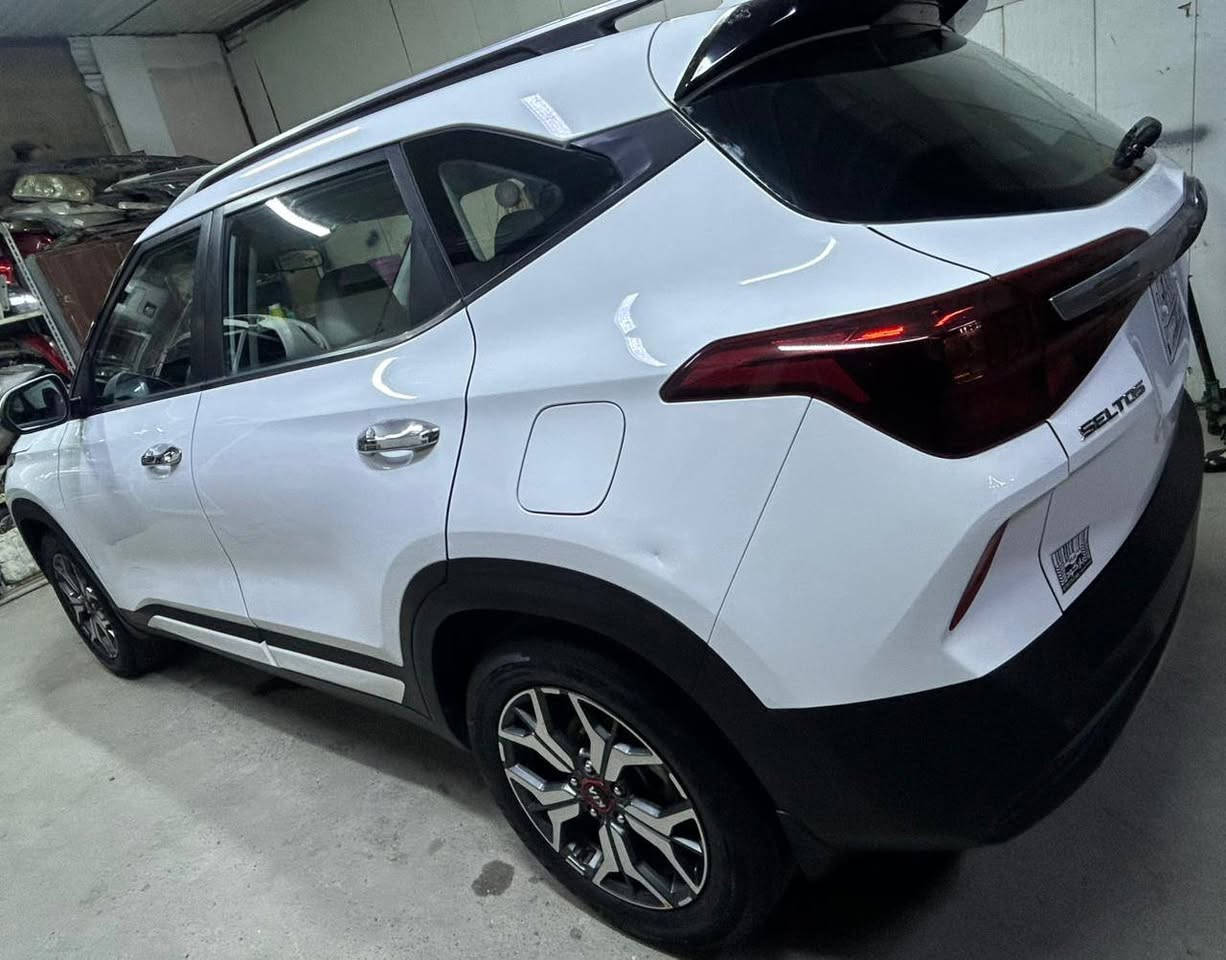 السلام عليكم كيا سيلتوس ٢٠٢٠ خليجي وكاله الدوليه ماشيه ٧٩ الف كفاله من صبغ وبارد لد امامي داخل ابيض جلد شاشه اصليه نفكيشن سبير منازل صيانتها كلها بالدوليه 
السعر ١٥٣ للاستفسار ***********
