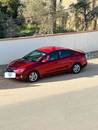 خط مسائي • سيارة صغيرة • ٤ نفرات