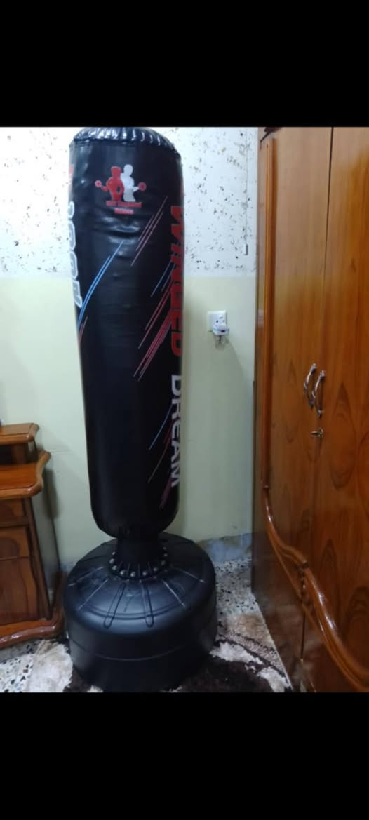 شاخص ملاكمه ارتفاع 190سم جلد أصلي مستعمل السعر 75 الف قفل ماينزل من سعرو المشتري يدخل عل خاص 
القاعده مال شاخص مخيطه فايبر كلاس


**إذا كنت صاحب هذا الإعلان وتريد حذفه لأي سبب، رجاءا أرسل رسالة إلى الدعم الفني**