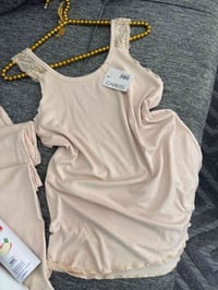 M L XL • قماش قوي • توصيل متوفر