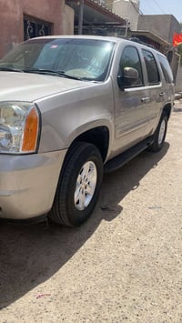 ٢٠٠٨ سيارة تخم تاير كشن جلد  للبيع بدون رقم او مراوس بجمسي ابيض ٠٧٧٠٧٠...