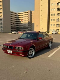 بي ام 525 مسكر موديل 92  رقم بغداد باسمي رقم انگليزي بجم عريض كشنات كه...