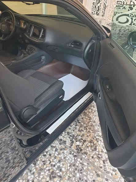 السلام عليكم جالنجر 23
رقم بغداد بسمي 
السيارة ماشية 41
تقرير السيارة مياة امطار 
السيارة جديدة على وضع الشركة وكل نقص مابية اكفلة كفالة عامة منل دعامية لدعامية شرط الفحص 
مكان السيارة الدورة شارع ابو طيارة 
رقم الهاتف***********متواجد وات ساب وتحياتي لجميع
