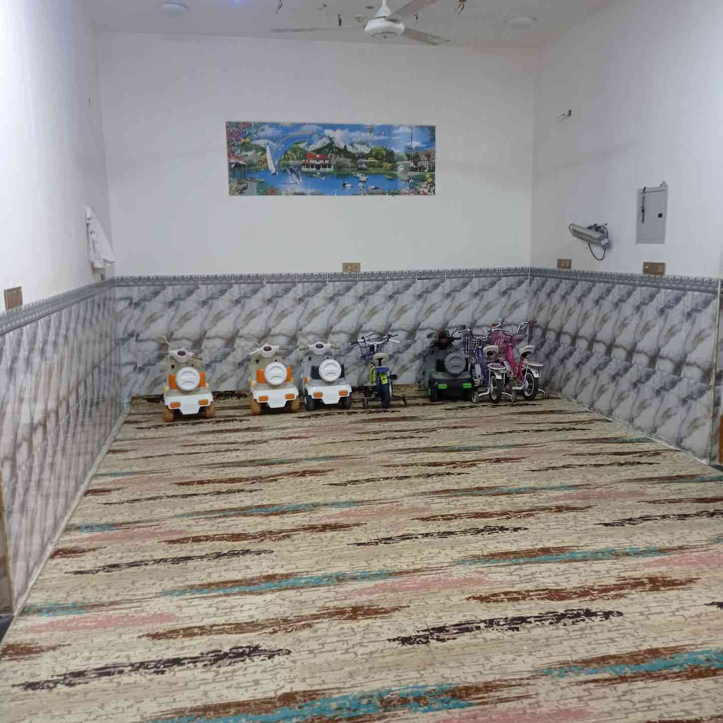 دار+ قطعه مجاوره  #للبيع

الموقع / شارع٨٠ 
حي النصر 
قرب الساده ابو خطه

المساحه  / ٢٣٠ م للدار 
والقطعه ٢٠٠ م

جنس العقار / طابو زراعي
بناء نضيف جدا 

يحتوي على / ٤ نوم 
صاله / مطبخ حار بارد/ مجمع صحي
حديقه / كراج سياره

سعر البيع/♦️٢٠٠ مليون♦️
للاستفسار اكثر /
مكتب الدار للعقار
***********
