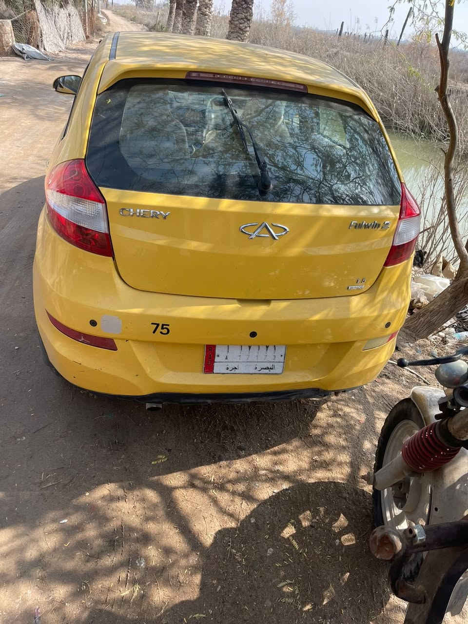 شيري فلاوين 2013
حداديه 100%
محرك وكير تمام لا تنقيص ولا تبخير
شاشه
سمعات مضخمه  السعر. ٣٥ وبيها مجال بصيط (***********
