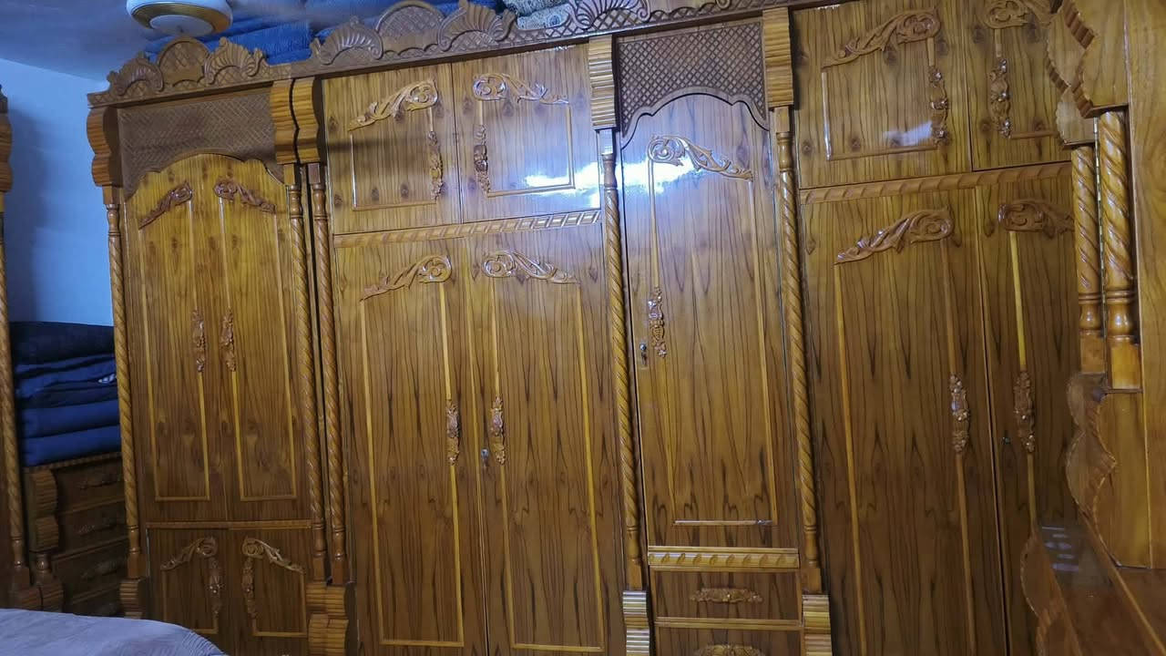 غرفة فخمة خشب ثقيل نظيفة بدون اي ظرر جلخ مابيها السعر مليون و100 بيها مجال للشراي


**إذا كنت صاحب هذا الإعلان وتريد حذفه لأي سبب، رجاءا أرسل رسالة إلى الدعم الفني**