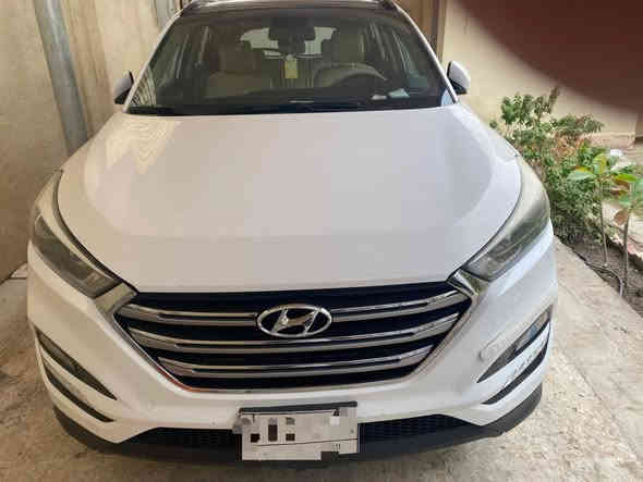 سياره توسان خليجي مديل ٢٠١٨ رقم نجف بيضاء بانوراما 
السعر ١٨٥٠٠$ 
للتواصل على الرقم التالي ***********
