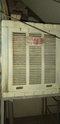 مبرده حجم اثنين ونص اخو الجديد سعرها 100 مع قاعده والشراي يتصل 0751744...