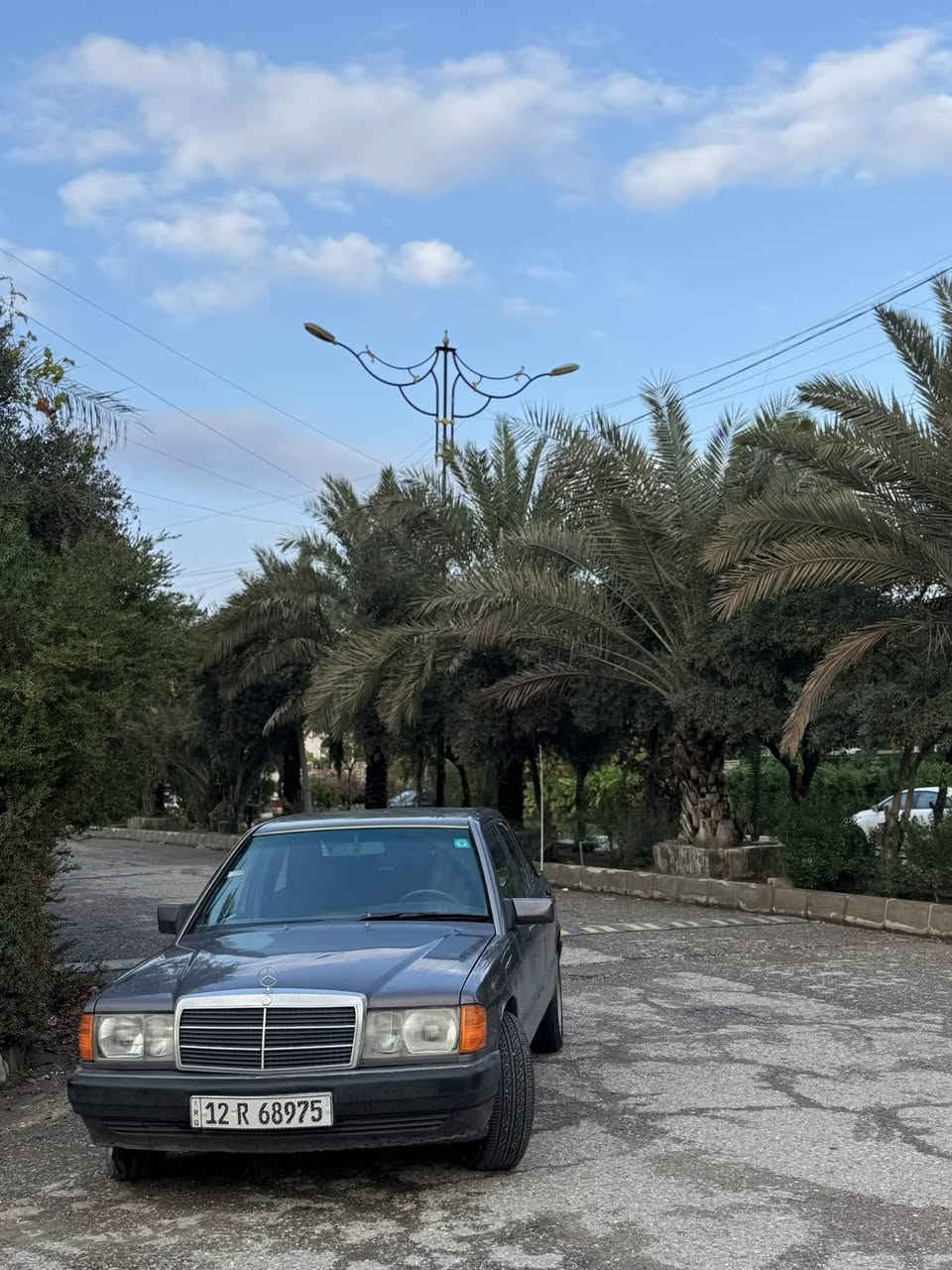 المبروكة مرسيدس 190E طيارين
 موديل 1991 :
رقم أنكليزي حديث باسمي شرط التحويل سعر 68 بيها مجال بسيط رقم نينوى لون بنفسجي 
العنوان : موصل،حي العربي
الرقم:***********
