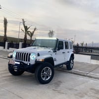 جيب رانجلر • موديل ٢٠٢٣ • ٤ سلندر تيربو