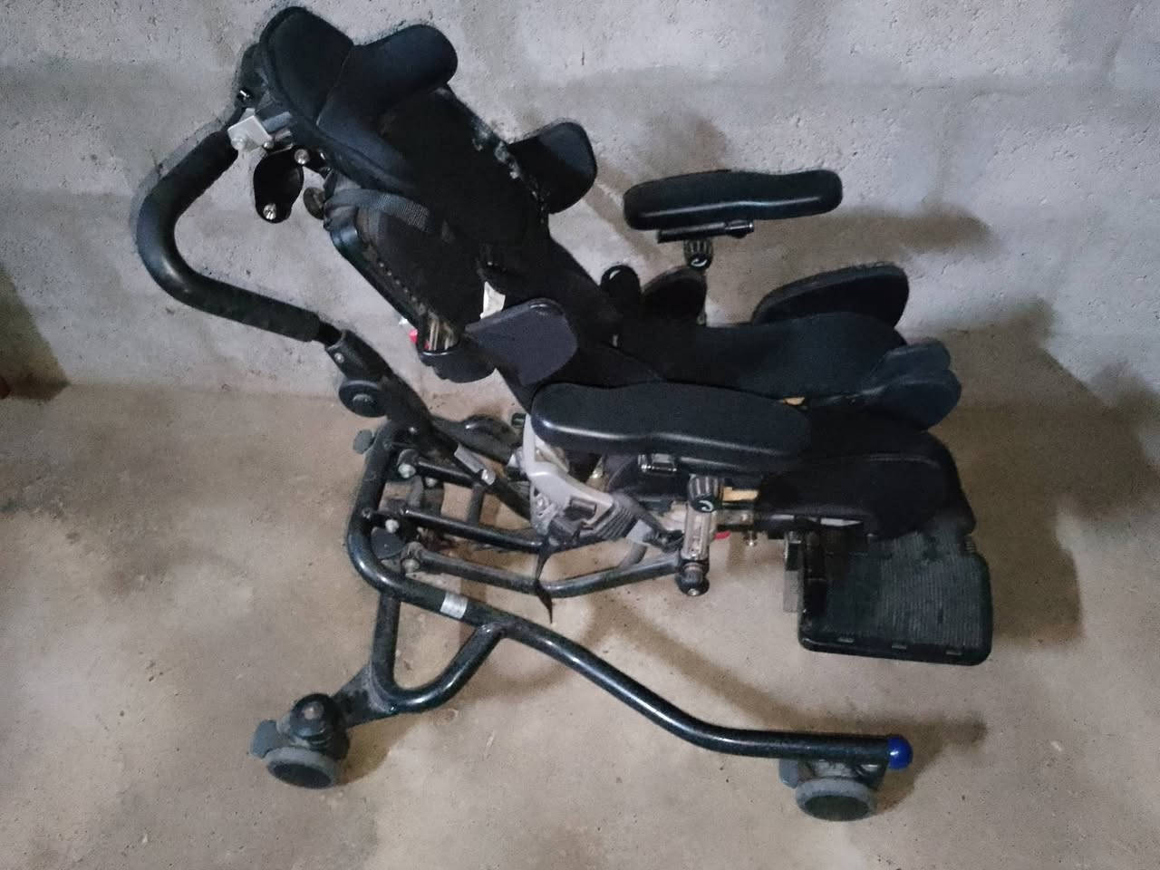 للبيع عربانه طفل سعرها 150 الف شراي تعال خاص


**إذا كنت صاحب هذا الإعلان وتريد حذفه لأي سبب، رجاءا أرسل رسالة إلى الدعم الفني**