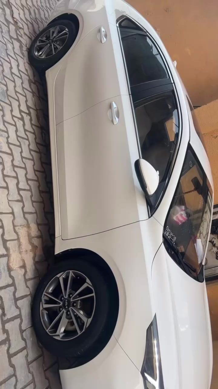 السلام عليكم
K3 للبيع
موديل 2022
سياره فول مواصفات للاخير معروفه مواصفات 2022
تبريد قطعتين اربع وضعيات قياده دواخل لونين
سياره مكفوله كفاله عامه
السعر 136 وبيها مجال
مكانها البصره الموفقيه
***********
