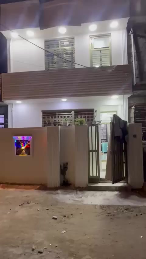 سلام عليكم عروض مكتب الجود
🏡دار للبيع
♣️نوع العقار《زراعي سند 17 》
♣️المساحه ((50متر ))
♣️ السعر((45مليون وبي مجال)) 
♣️ منطقه سويب قرب الشرطه الخامسه 
----------------------------
للاستفسار اتصل  مكتب الجود للعقار 
 ***********
