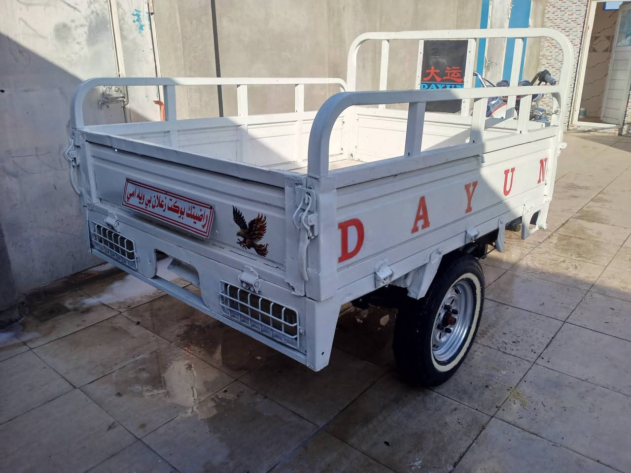 سلام عليكم ستوته للبيع موديل 2018 مكينه مفتوحه ولفات كهربائيات شغاله أوراق كامله  مكان سوق الشيوخ ***********
