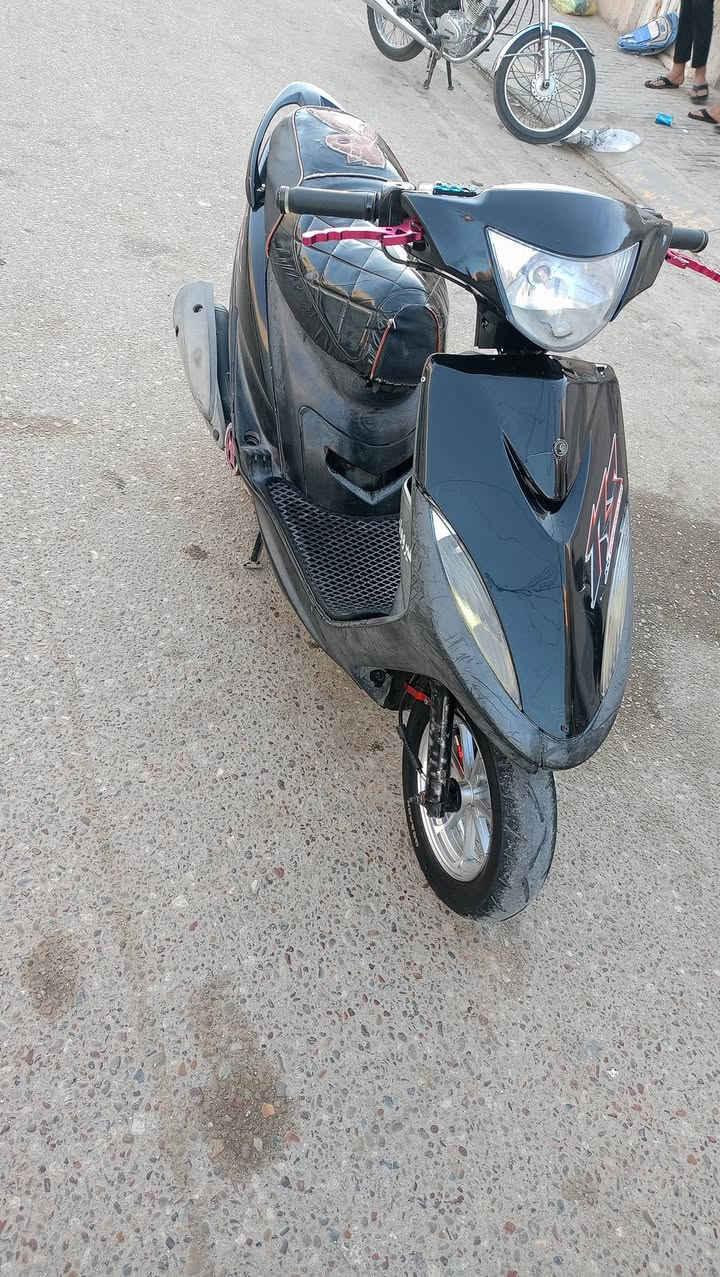 السلام عليكم
ماكس عدله للبيع بيه تزويد خارجي المكينه بالاديه مكفوله 
خرسه قبل 20 يوم اشتريته مال حاويه بيه كلج امامي دوشي بلادي الخلفي بلادي بيه فراك ان سي واي وشيال ار جي اس وياله ار بي ام مشيف كهربائيات كله شغاله قبق فلاوين يدات بريك كفرات بلاديه فقط كفر المازده تجاري سعر 750 وبيه مجال متواجد فيس واتساب ***********
