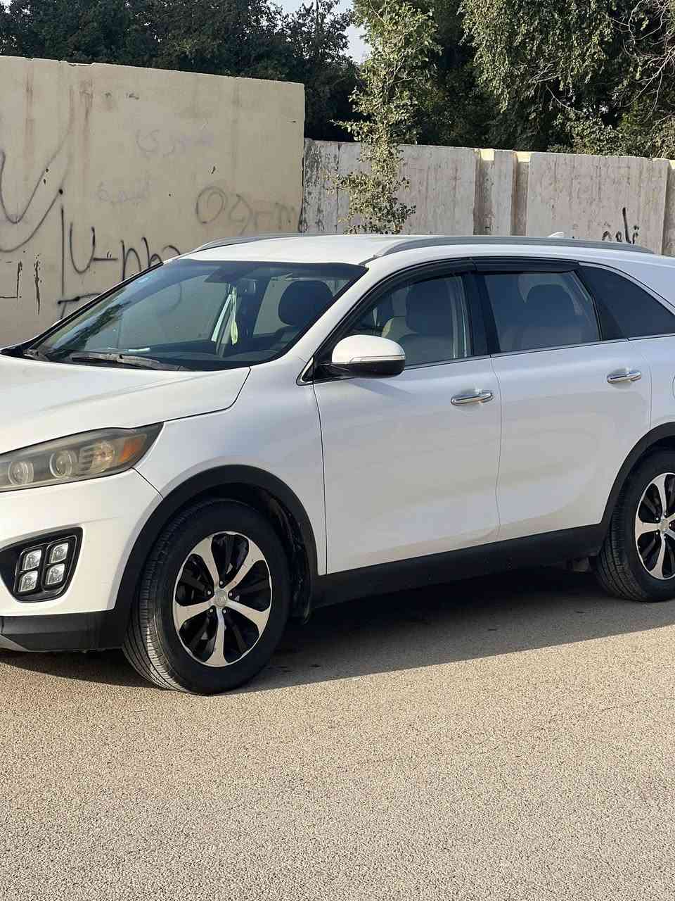 سورنتو موديل ١٦ امريكي مواصفات  EX معروفه
صور لحادث موجوده ملاحظه
سياره بيها تكحيل اثر بطش وناشر صور مال بطش
رقم واسط بسمي سياره 
سياره عليه ادامه كامله 
تخم تاير شاده جديد بطاريه جديده
كير مكينه مكفول 
مكينه سته
سياره سعرها 180وبيها مجال بسيط 
مكان سياره مركز لكوت
ستفسار ***********
