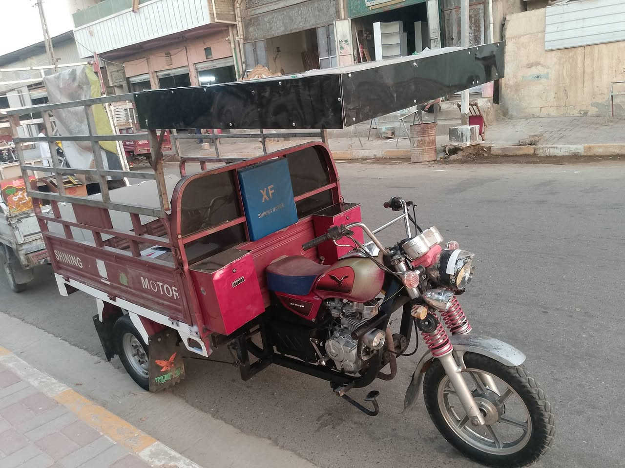 شباب ستوته للبيع موديل 20 وراق ستوته جديده وخير من الله كلهه شغاله ونضيفه سعر مليون 500 وبيه مجال مكاني رمادي رقم لهاتف ***********
