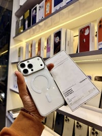 آيفون ١٦ برو ماكس • ٢٥٦ • بطارية ٩٨%