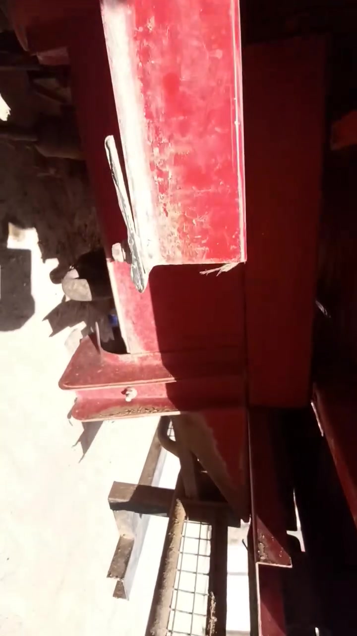 تكتك أتول حمل هندي موديل 18 بيها محرك بجاج شغاله نكره سلف عايزه واير بك و واير خنك وترتيبات بسيطه كهربائيات كلها شغاله ظفيره اماميه وخلفيه جدد 
مكانها النجف *********** واتساب
