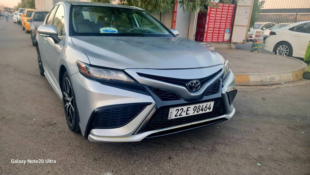 سلام عليكم 
كامري ٢٠٢٣ سلفر se
ضرره جامرلغ وربع بونيت 
مواصفات se معروفة شفتات استيرن رادار وحجر بيئة بلادي 
داخل لونين مرغوب كشنات جلد وكهربائي. بأسمي رقم جديد وسنوية جديده ماشية ٣٦ ألف ميل كابون بانزين موجود مكان كركوك السعر ٢٢٨ رقم هاتف 
*********** كركوك, العراق
